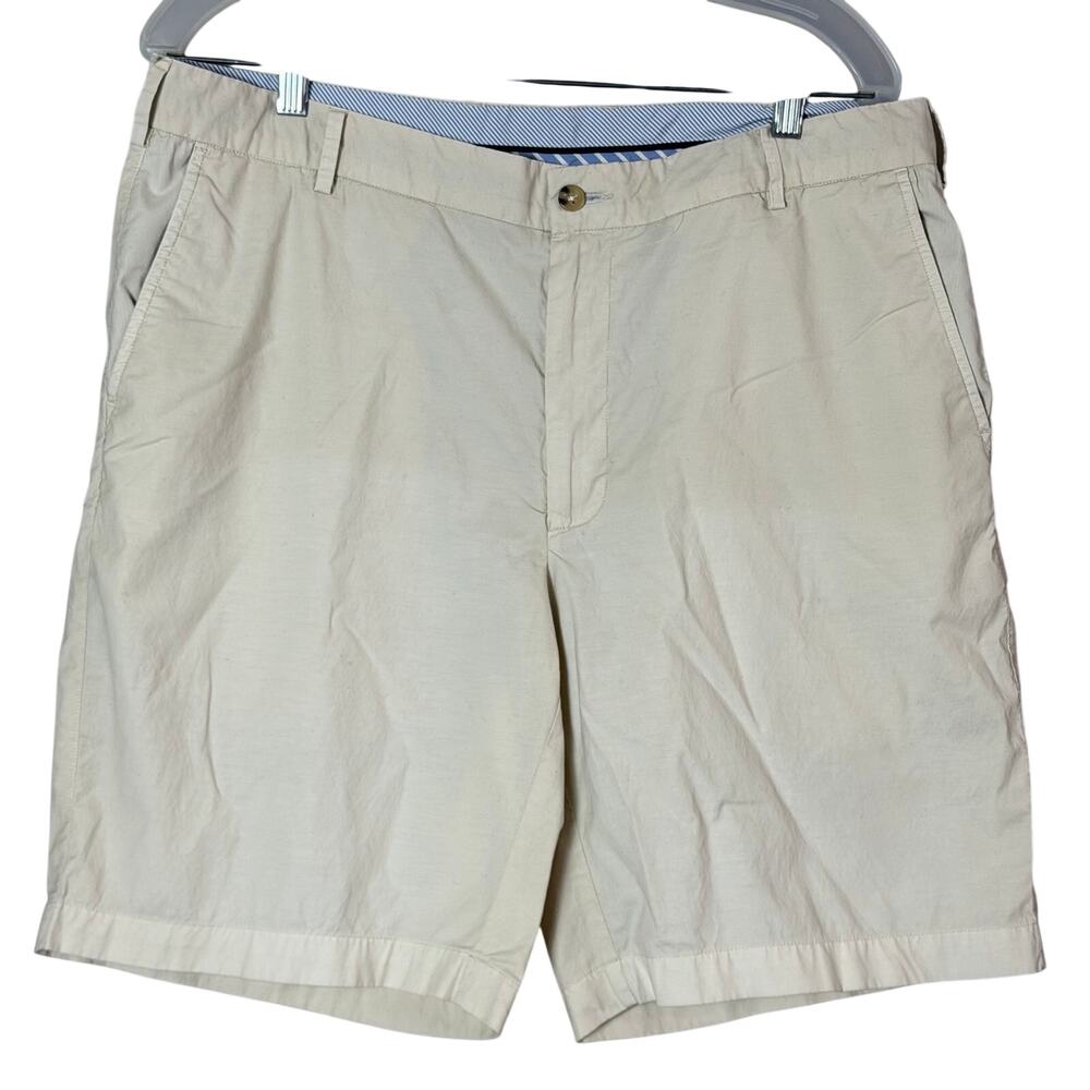 Peter Millar shorts men’s 35, 8 inch inseam, color: cream flat front lightweight